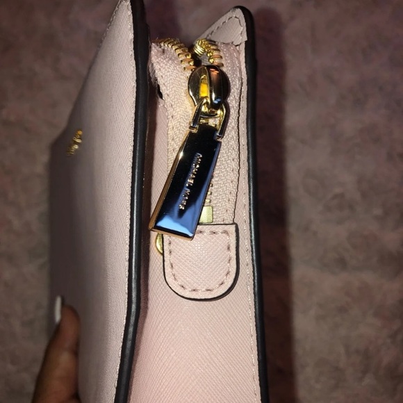 Michael Kors crossbody bag - Picture 7 of 10